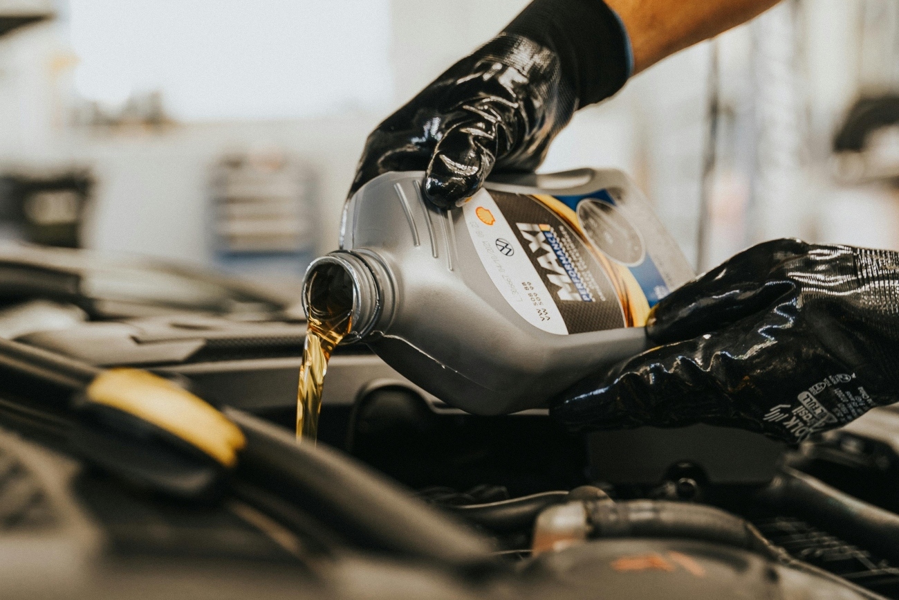 changing car oil